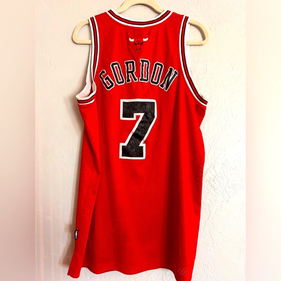 Reebok TEAM APPAREL BULLS Ben Gordon #7 jersey - Picture 2 of 2